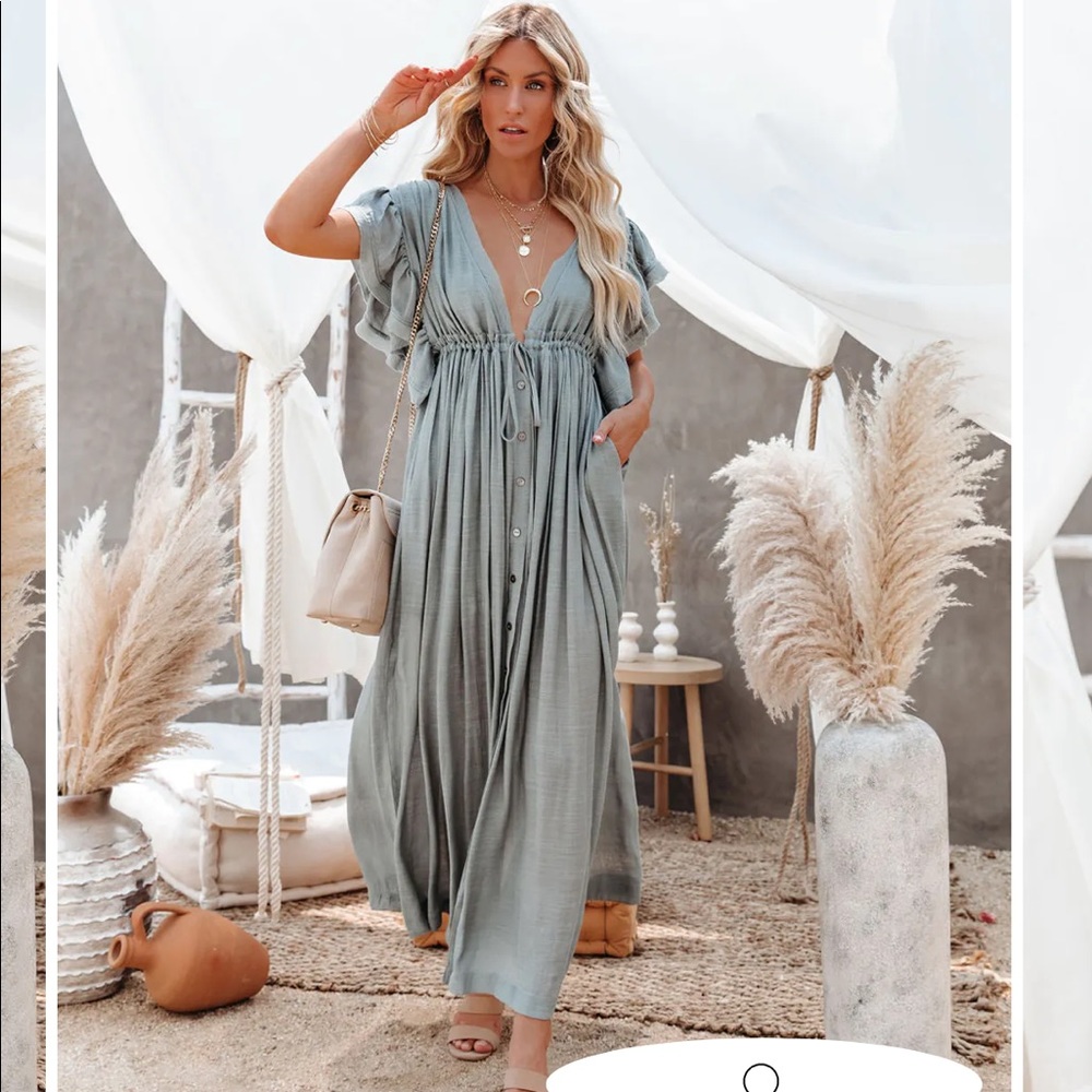 ViciCollection Anika Maxi Dress